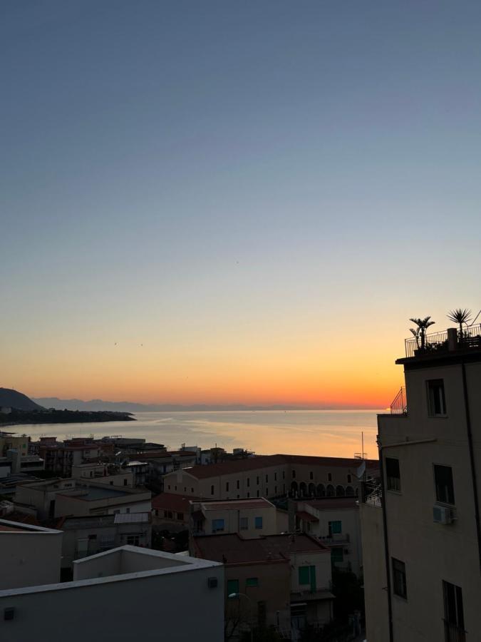 Appartamento Window On The Sunset Cefalù Esterno foto