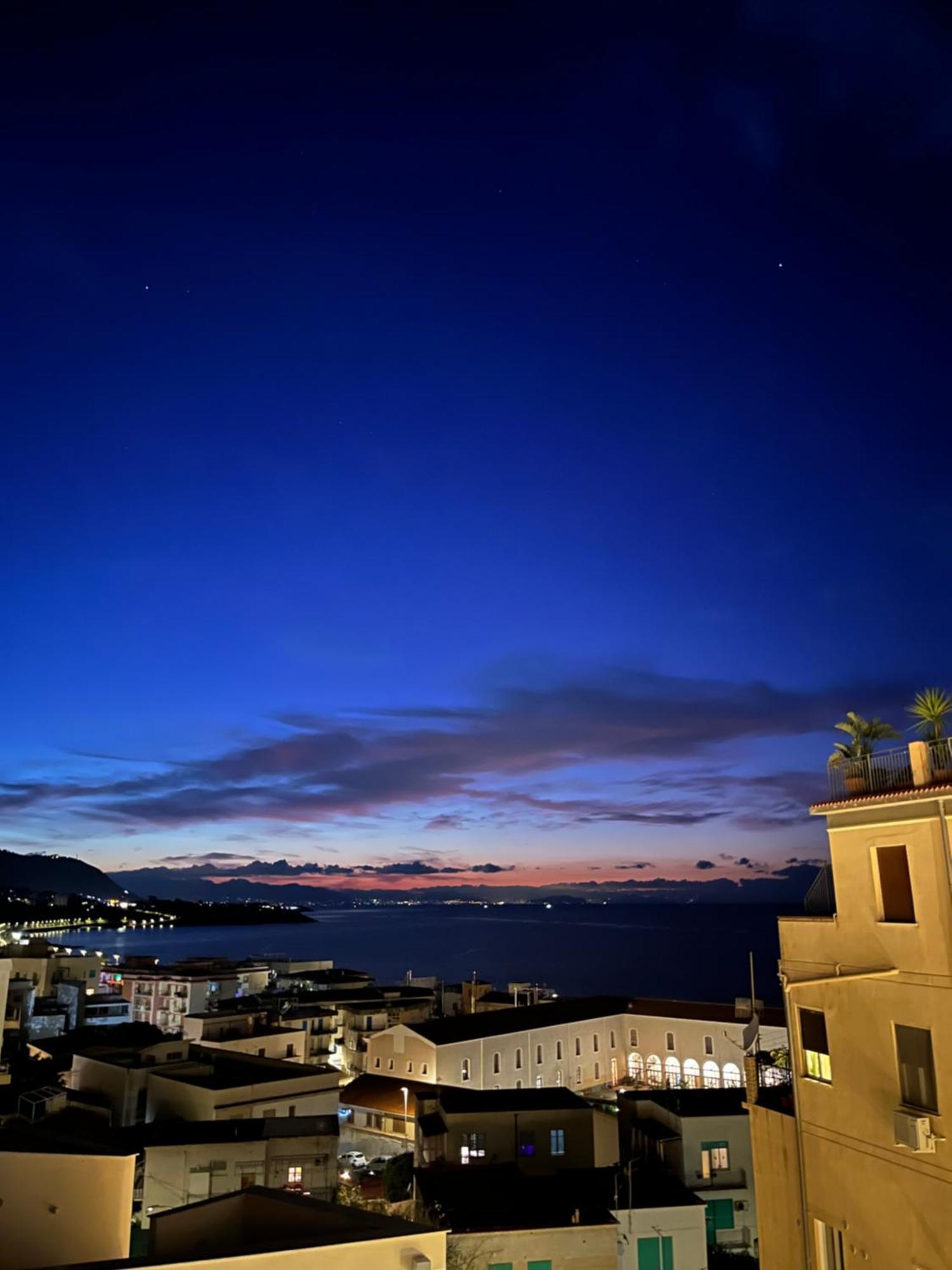 Appartamento Window On The Sunset Cefalù Esterno foto